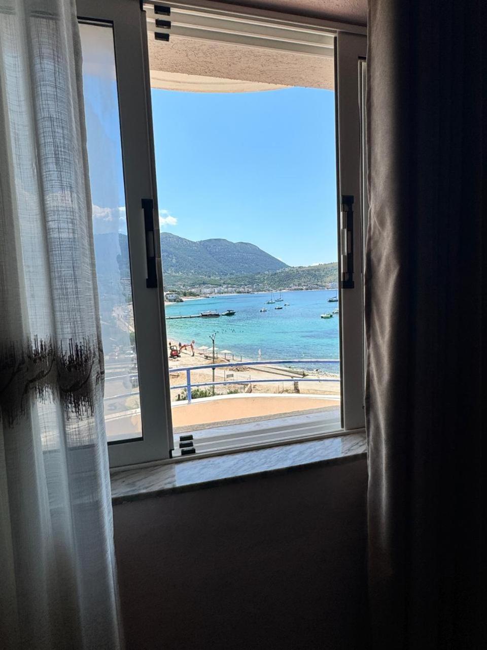 Beachfront Apartment Himare Exterior photo